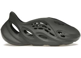 adidas Yeezy Foam RNNR Carbon - Used