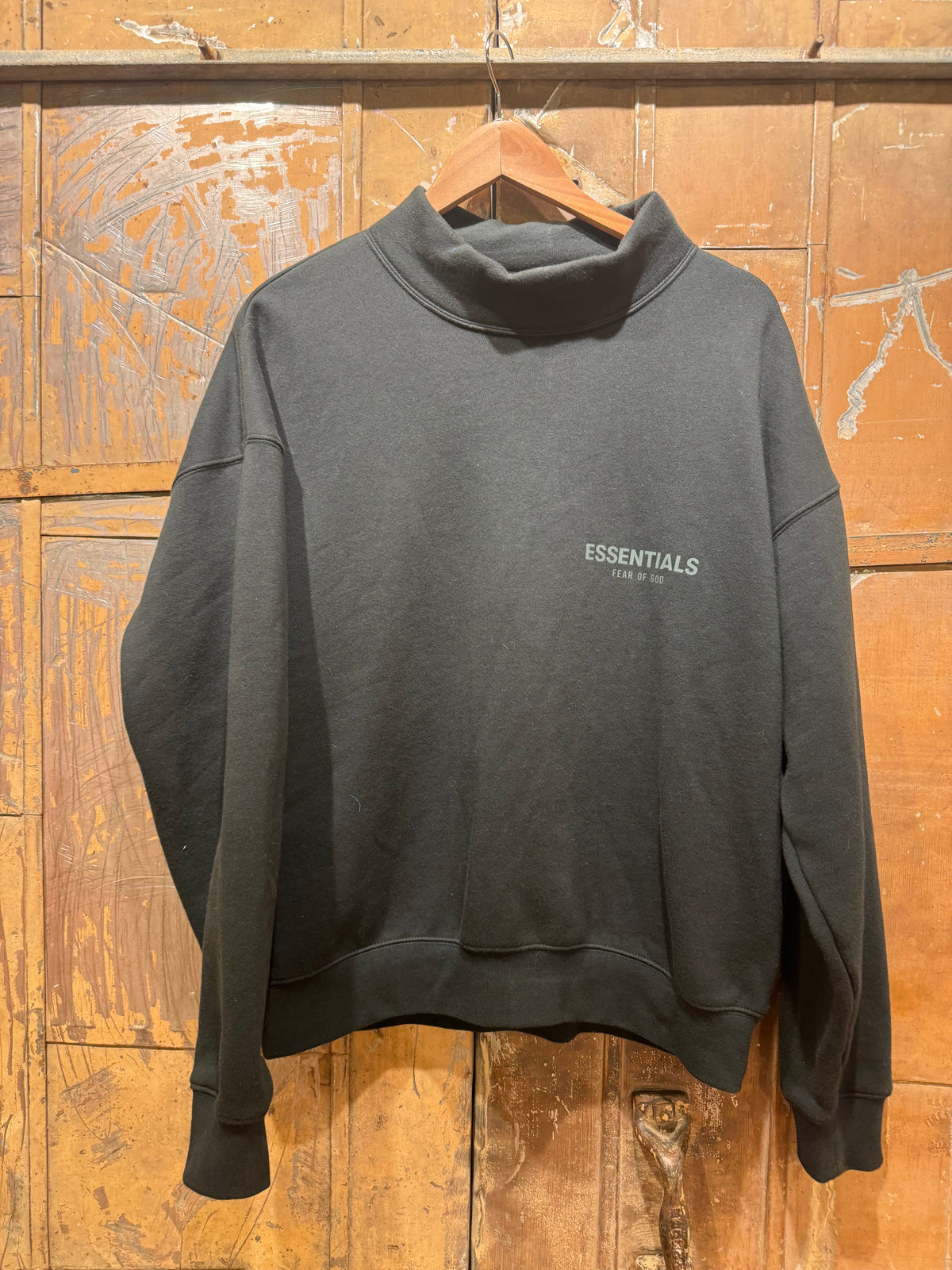 Fear of God Essentials Crewneck Jet Black - Used