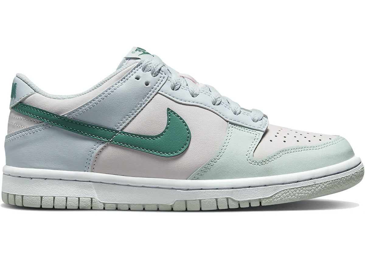 Nike Dunk Low Mineral Teal